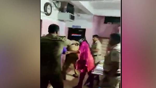  விசாரித்தனர் 