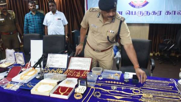 ஓங்கோல் தப்பிய கொலையாளிகள் 