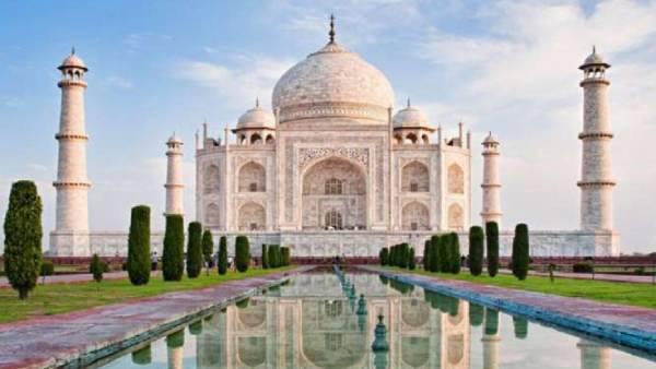 ரகசிய அறைகள் ரகசிய அறைகள்