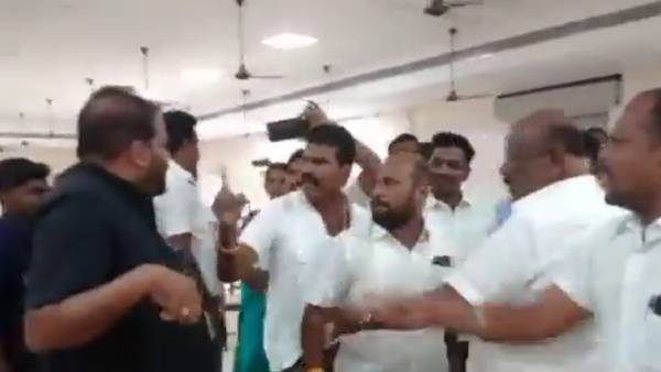 கனிமொழி