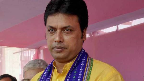 கட்சி தாவிய பாஜகவினர் கட்சி தாவிய பாஜகவினர்