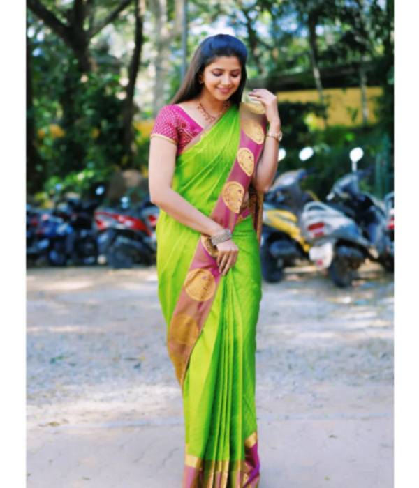 கன்னட சீரியலில் ஸ்வேதா கன்னட சீரியலில் ஸ்வேதா