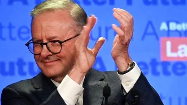 ஆண்டனி அல்பனீஸ் 