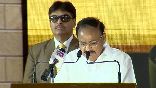 என்னை அழைத்தமைக்கு நன்றி 