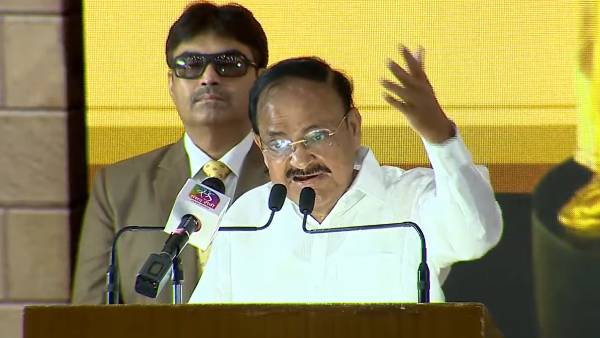 ஆடை அணிவது 