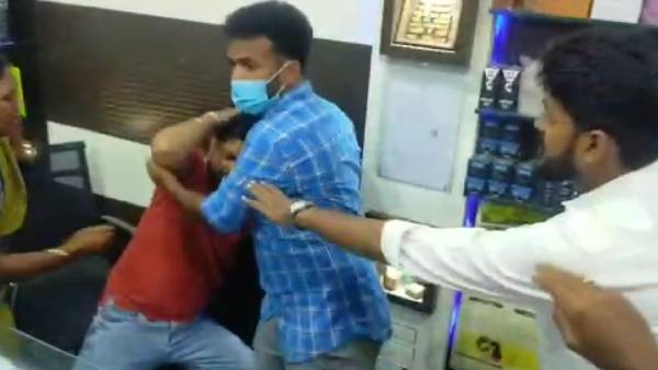 போலீசார் விசாரணை 