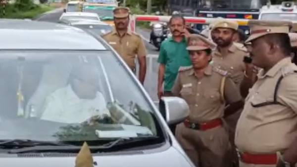திடீர் கைது 