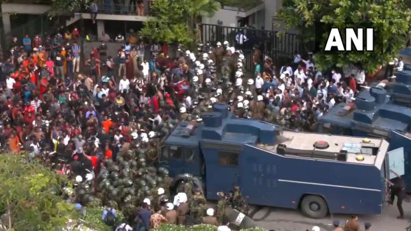  வன்முறை 