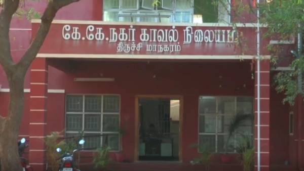  மனைவி கைது 