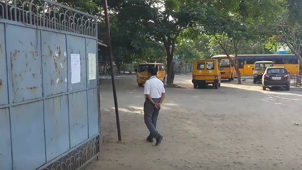  முழு செலவை ஏற்ற புகைப்பட கலைஞர்கள் 