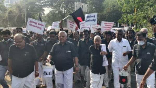 இந்தி மொழிக்கு எதிர்ப்பு 