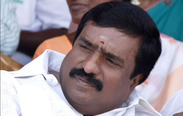 சிவா தான் காரணம் 