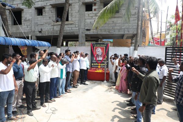 மோடியின் அன்றைய மவுனம் 