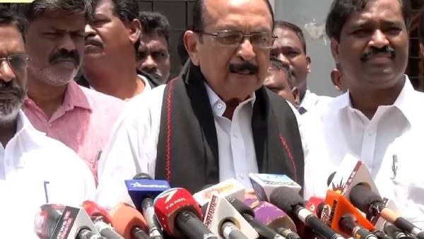  உதவி பொருட்கள்