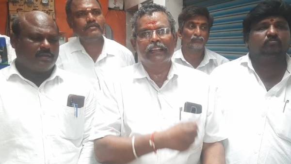 குப்பை தொட்டியில் வீச்சு 