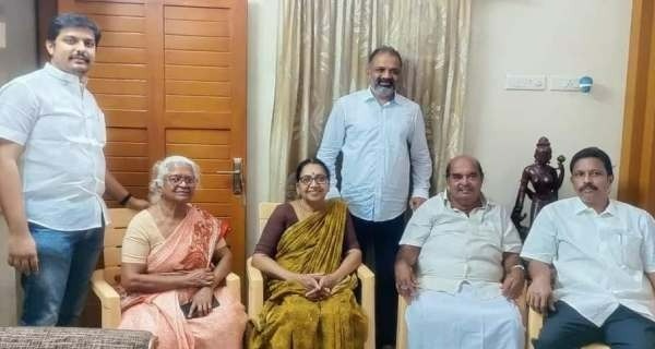 சுப்பு அக்காவின் விடுதலைப் போராட்டம் சுப்பு அக்காவின் விடுதலைப் போராட்டம்