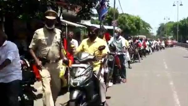 தொழிலாளர்கள் தொழிலாளர்கள்