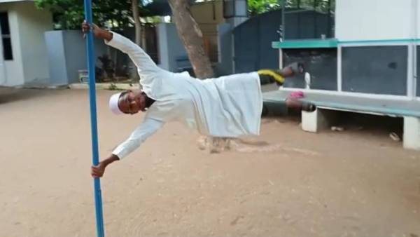 கேள்வி: உங்களுக்கு யாரை பார்த்து இதுபோல் செய்ய வேண்டும் என்ற உத்வேகம் கிடைத்தது? யார் பயிற்சியளித்தது? கேள்வி: உங்களுக்கு யாரை பார்த்து இதுபோல் செய்ய வேண்டும் என்ற உத்வேகம் கிடைத்தது? யார் பயிற்சியளித்தது?