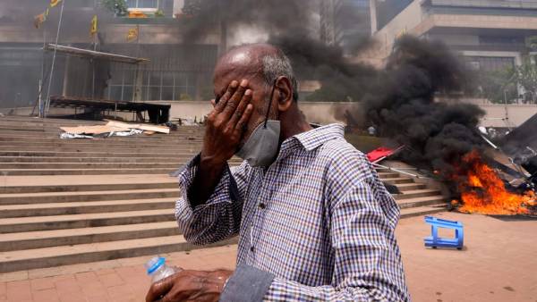  ராஜினாமா