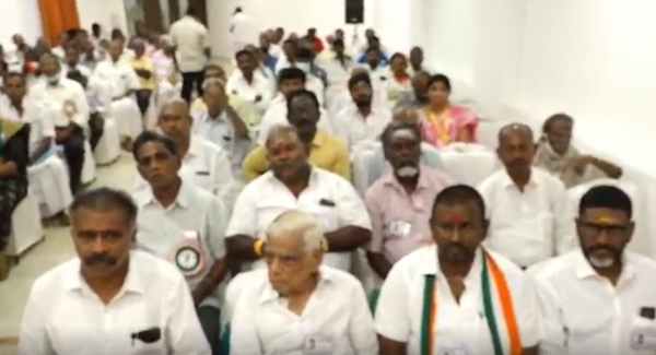 அரசியல் ஆலோசகர் 