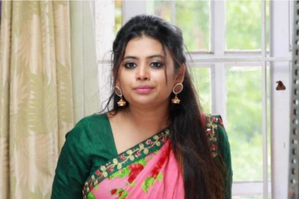 விலகிய ஃபரீனா