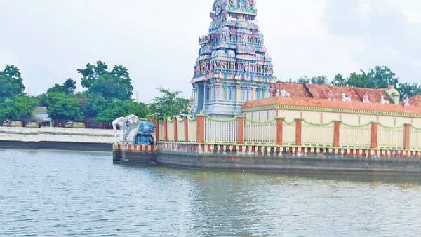 கமலாலய தெப்பக்குளம் கமலாலய தெப்பக்குளம்