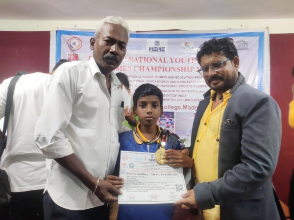 Madurai school student won three medals in National Youth Games Championship 2022