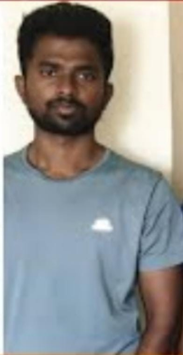 இளம்பெண்ணும் கைது 