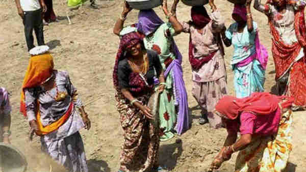 100 நாள் வேலை 100 நாள் வேலை