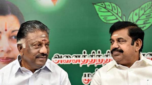 அதிமுகவில் குழப்பம் 