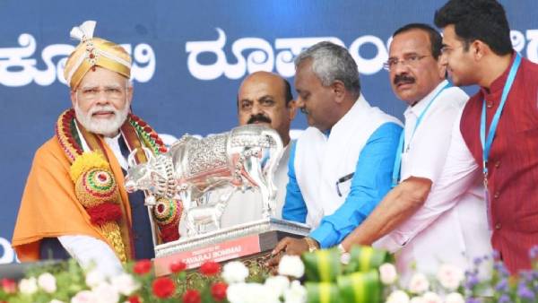 தீவிரமடையும் போராட்டம் தீவிரமடையும் போராட்டம்