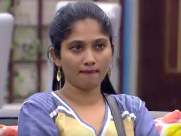 பிக்பாஸ் ஜுலி