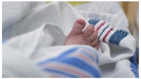 பெண் சிசு பெண் சிசு