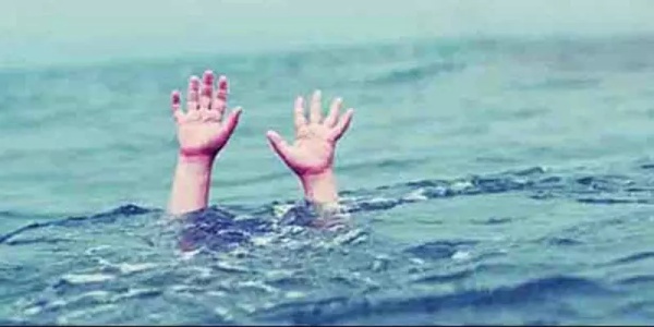 வருமுன் காப்பது மேல்