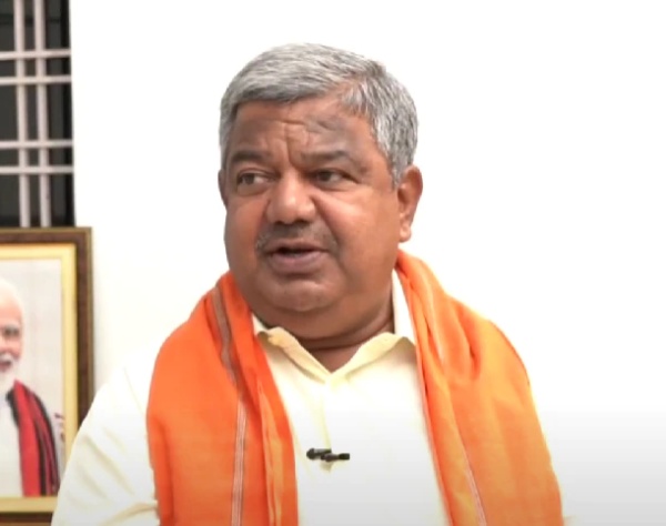 போலீசில் புகார் போலீசில் புகார்