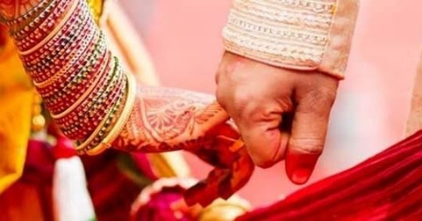 வயதான தம்பதியரின் ஆசி வயதான தம்பதியரின் ஆசி