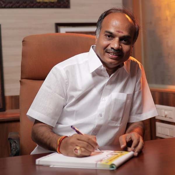 சீண்டும் வகையில் 