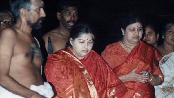 தங்க, வைர ஆபரணங்கள் 