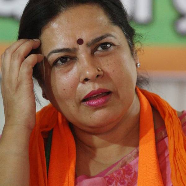 களேபரத்துக்கு மத்தியில் 