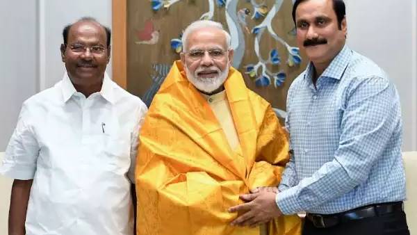 அப்பா எப்படி இருக்காங்க? 