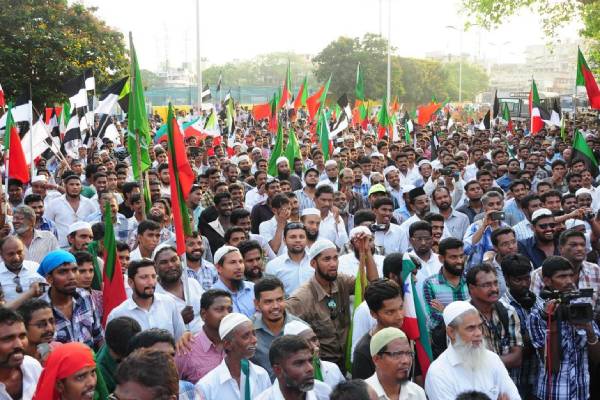 போராட்டம் கலவரம் வழக்கு