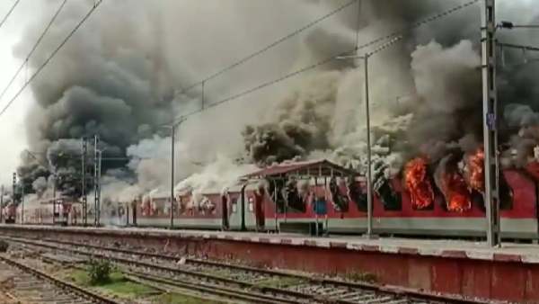 ரயில் நிலையங்கள் 