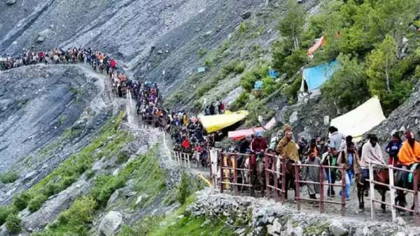 தீவிரவாதிகளின் Sticy Bomb 