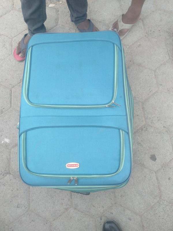 பெட்டிக்குள் லாக்கர் 