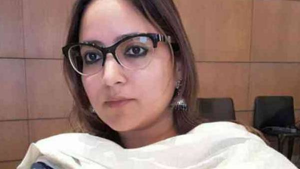 கலெக்டர் தூக்கியடிப்பு 