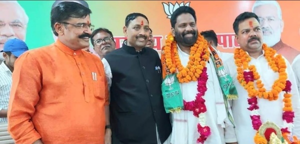 மாமியார் மீது புகார் மாமியார் மீது புகார்