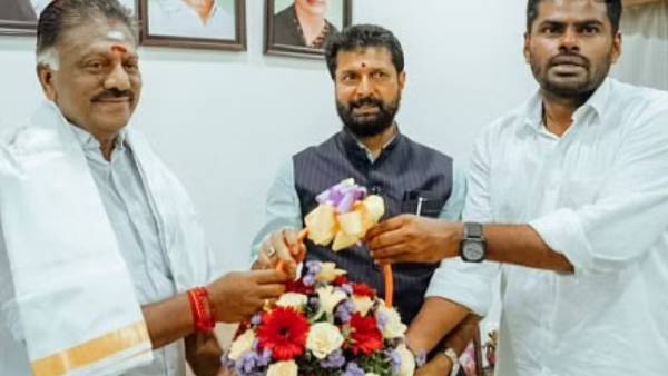 வெளியேறிய ஓபிஎஸ் வெளியேறிய ஓபிஎஸ்