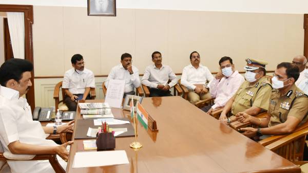 93 இன்னோவா கார்கள் 