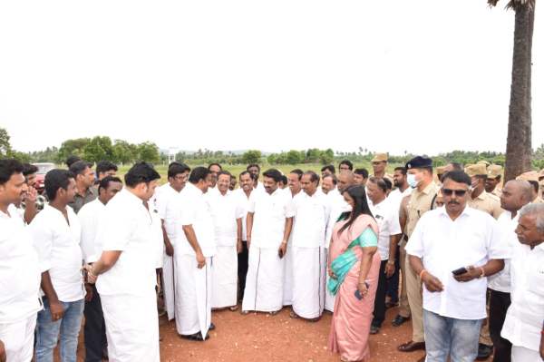 பேருந்து நிலையம் பேருந்து நிலையம்