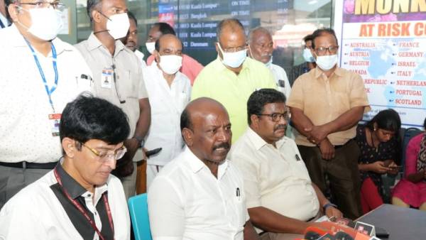 தாய், புரோக்கர் கைது தாய், புரோக்கர் கைது